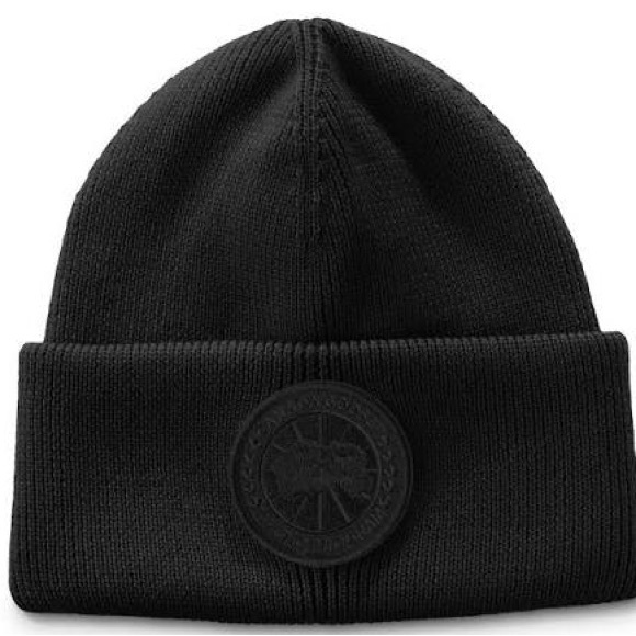 Canada Goose Black beanie - Picture 3 of 3